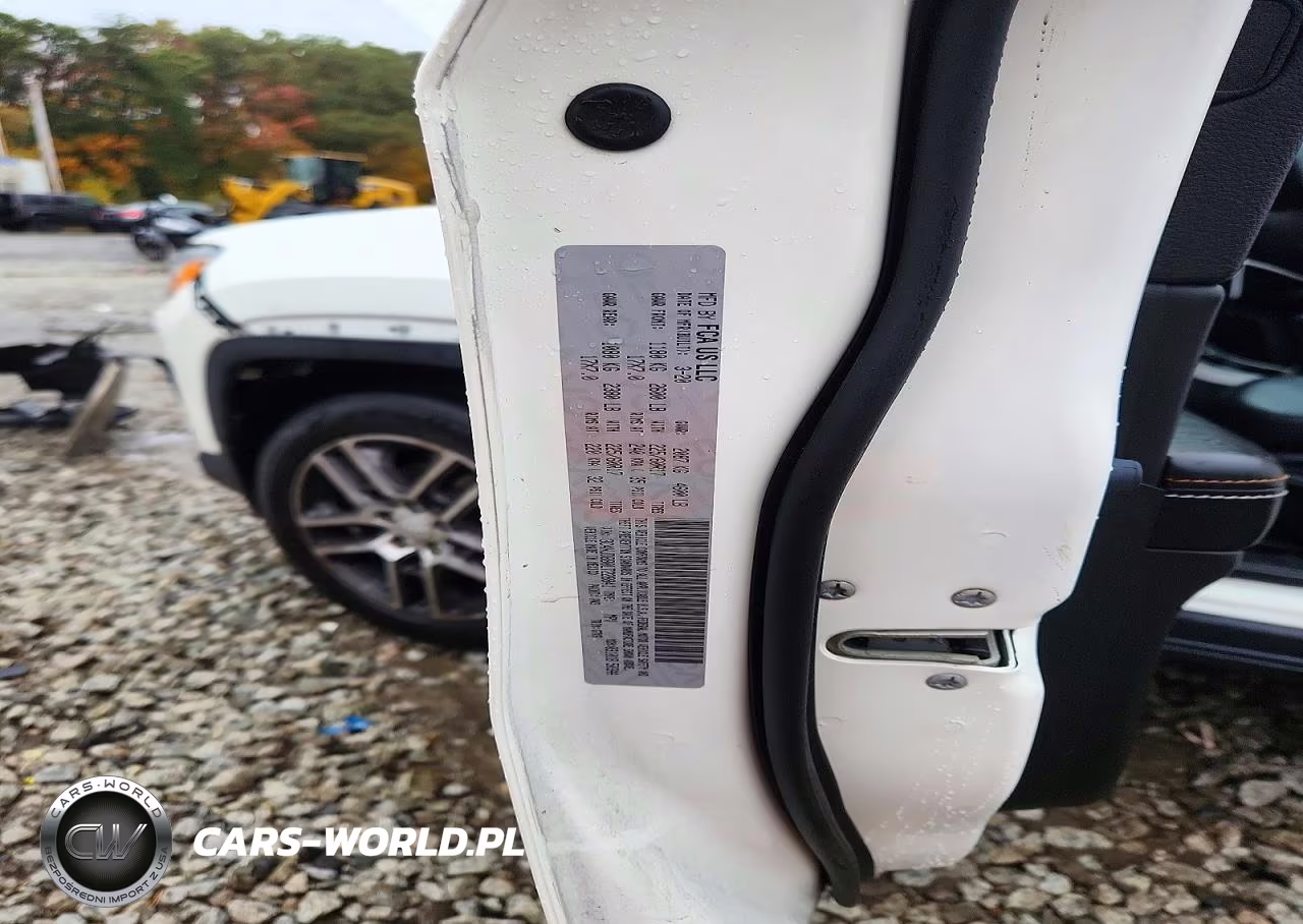 2020 Jeep Compass Latitude VIN:3C4NJDBB0LT228841 - 12