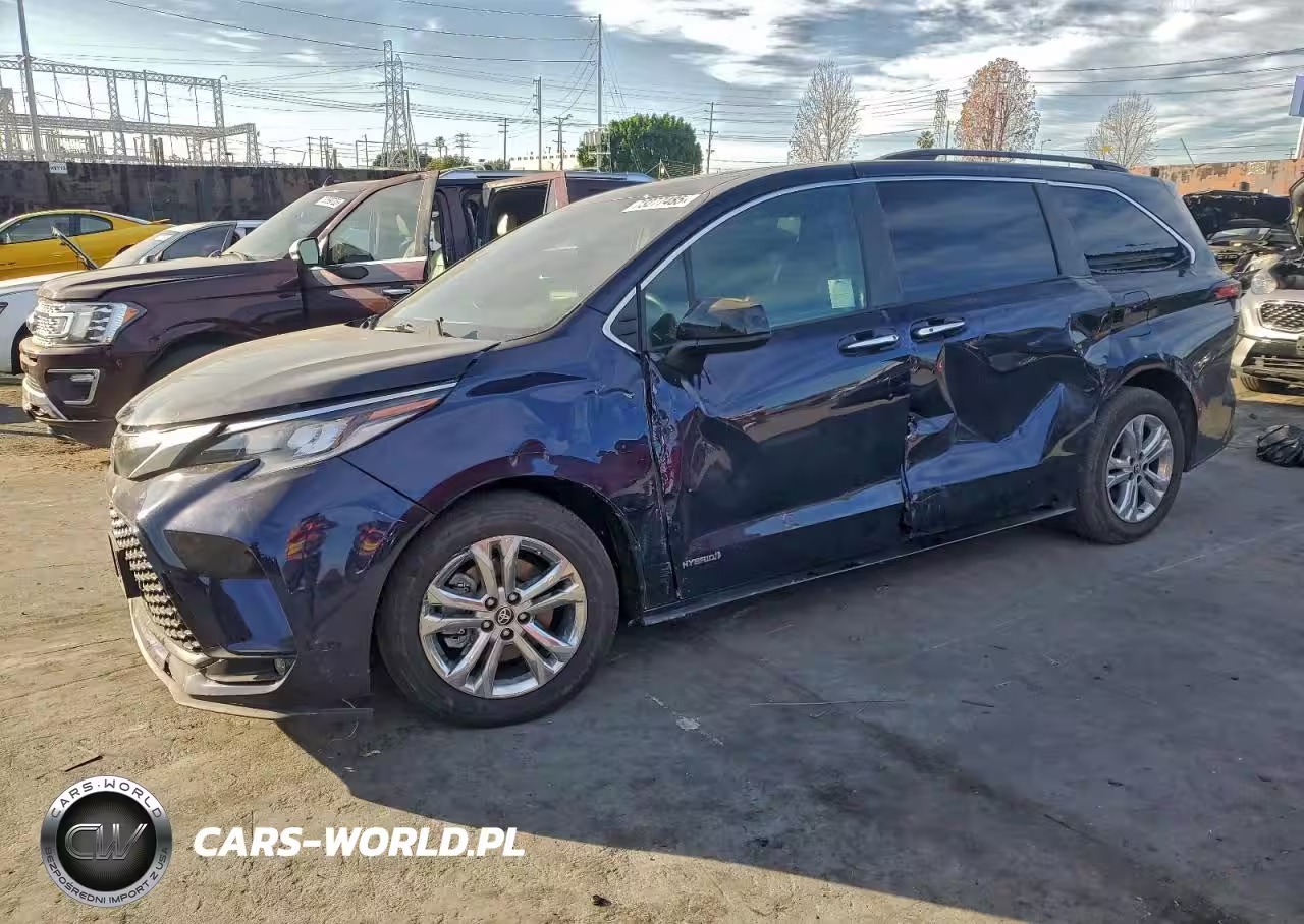 2021 Toyota Sienna Xse