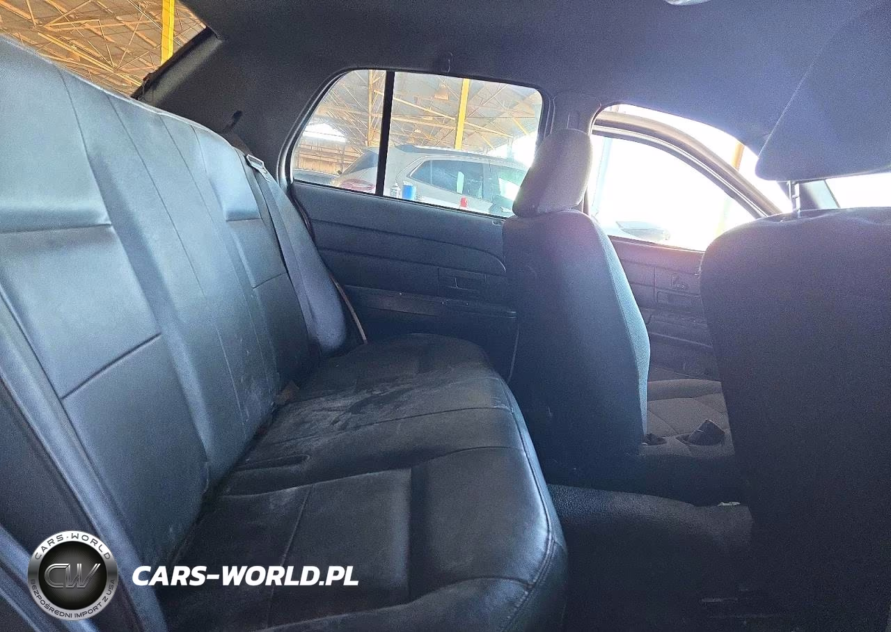 2008 Ford Crown Victoria Police Interceptor VIN:2FAHP71V78X175446 - 10