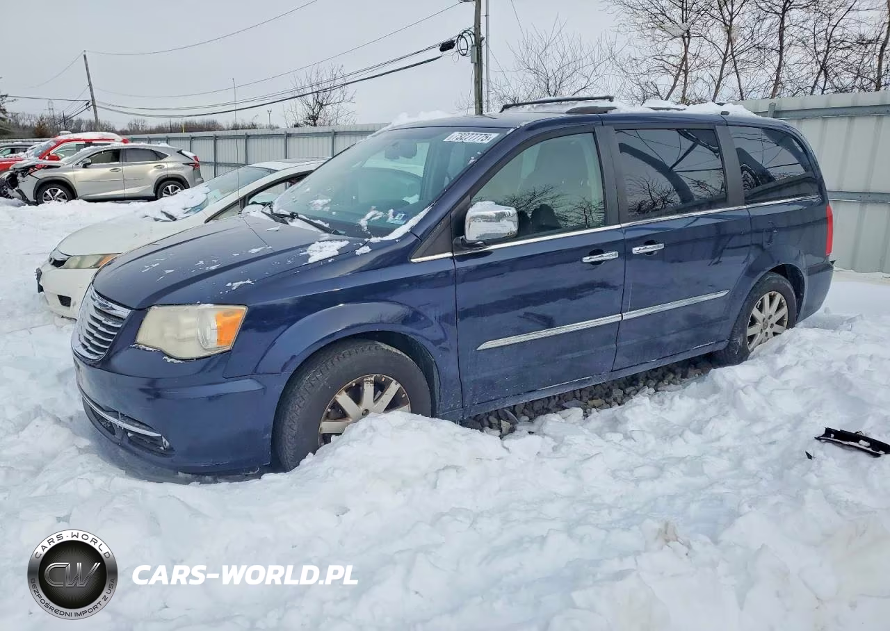 2012 Chrysler Town & Country Touring L – zdjęcie 1 z 13