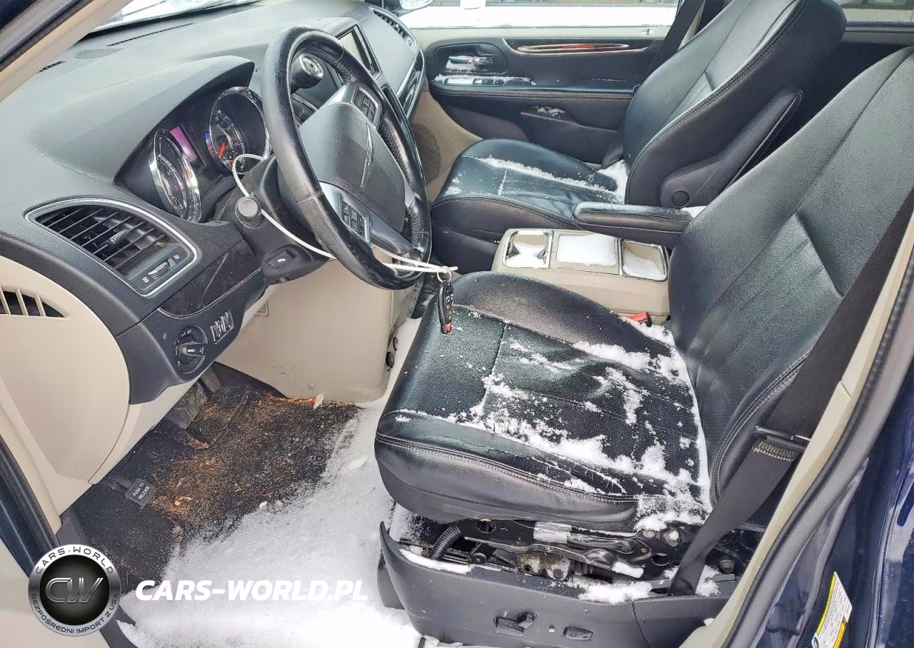 2012 Chrysler Town & Country Touring L VIN:2C4RC1CG6CR411572 - 7