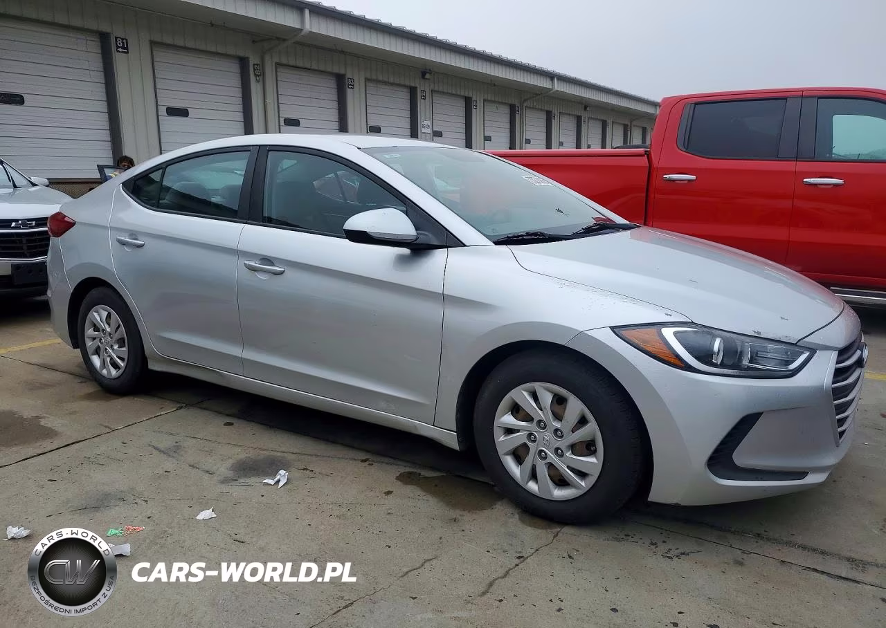2018 Hyundai Elantra Se VIN:5NPD74LF6JH225564 - 4
