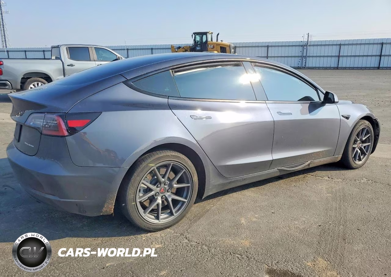 2023 Tesla Model 3 VIN:5YJ3E1EBXPF387876 - 3