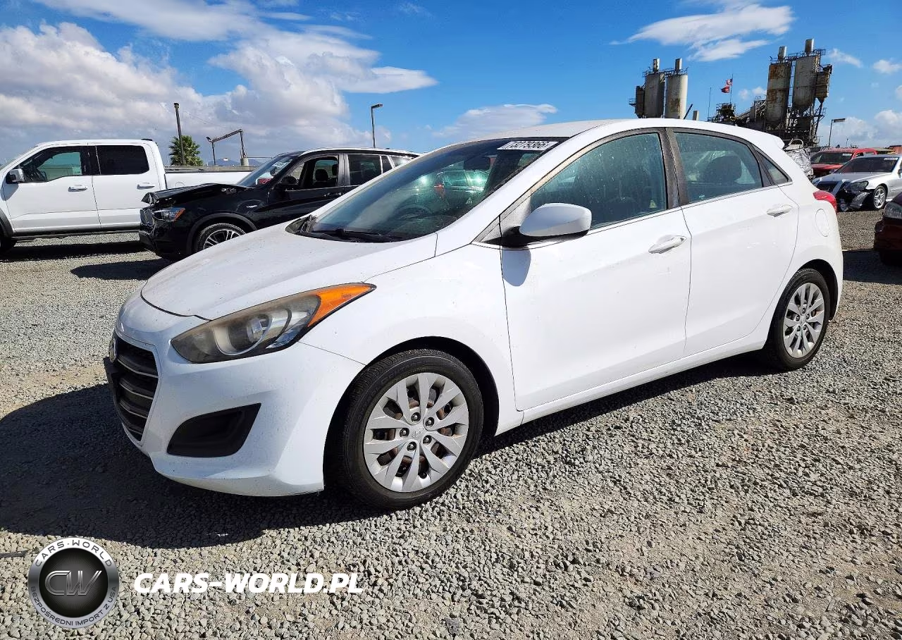 2017 Hyundai Elantra Gt Base