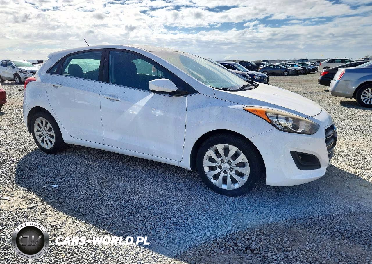 2017 Hyundai Elantra Gt Base VIN:KMHD35LH8HU365811 - 4