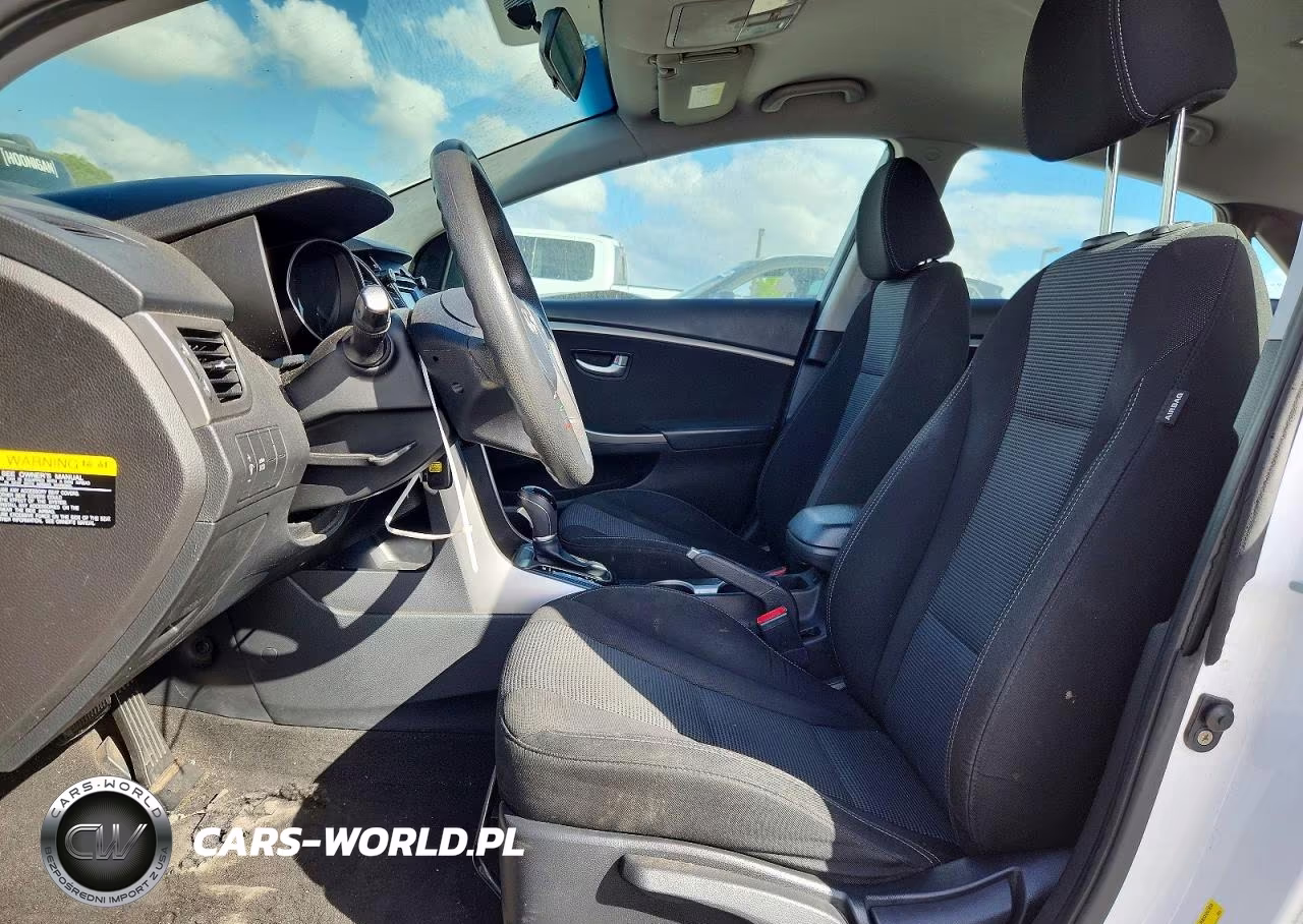 2017 Hyundai Elantra Gt Base VIN:KMHD35LH8HU365811 - 7