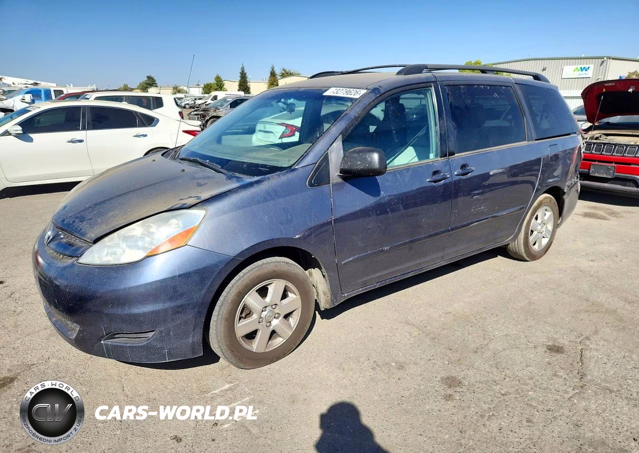 2008 Toyota Sienna Le 8-Passenger