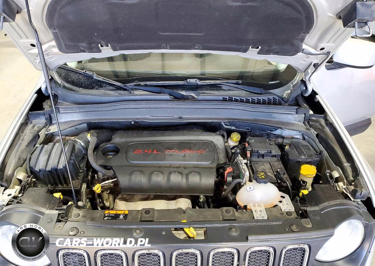 2017 Jeep Renegade Latitude VIN:ZACCJBBB8HPG11422 - 12