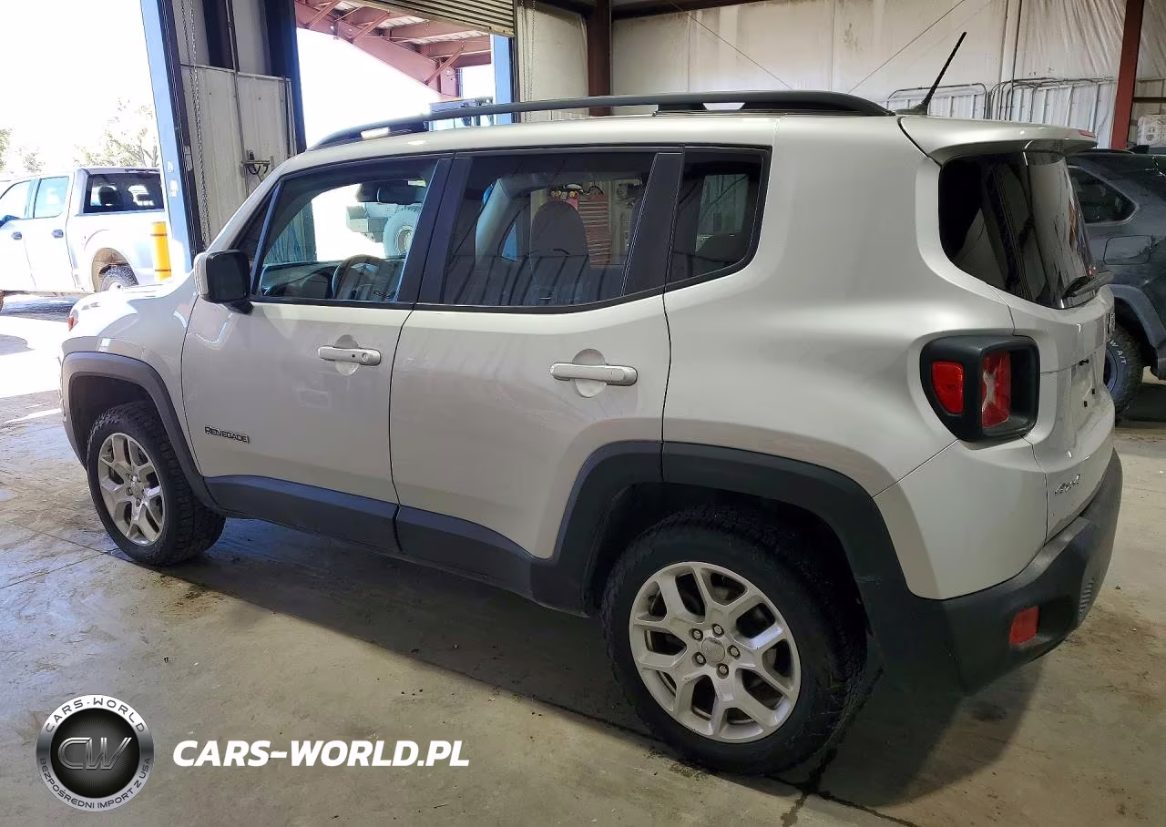 2017 Jeep Renegade Latitude VIN:ZACCJBBB8HPG11422 - 2