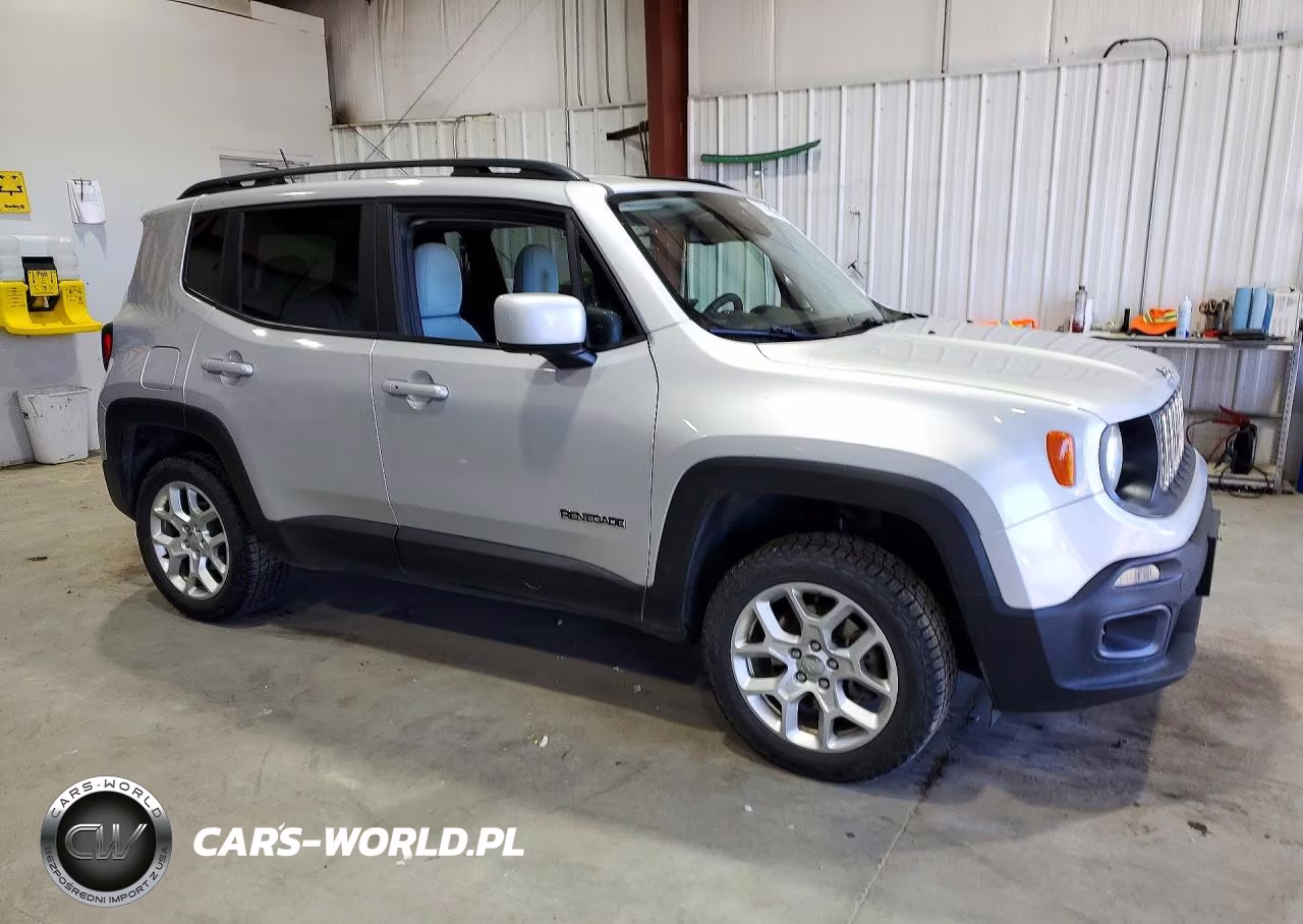 2017 Jeep Renegade Latitude VIN:ZACCJBBB8HPG11422 - 4
