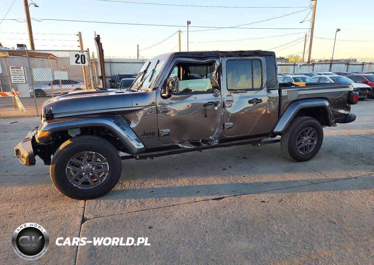 2025 Jeep Gladiator Sport