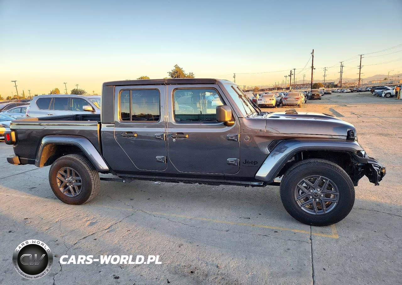 2025 Jeep Gladiator Sport VIN:1C6PJTAG8SL543212 - 4