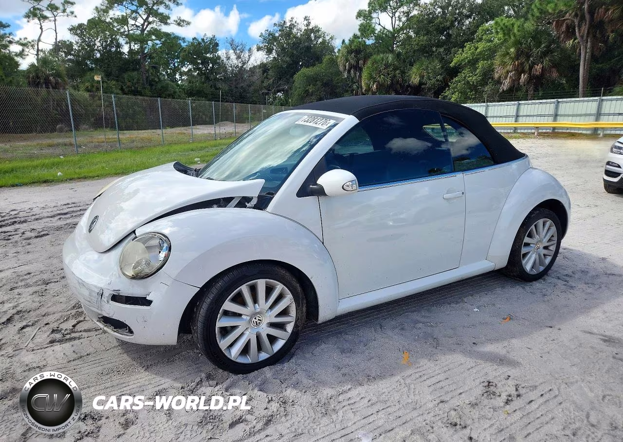2010 Volkswagen New Beetle 2.5L VIN:3VWRW3AL6AM006882 - 1