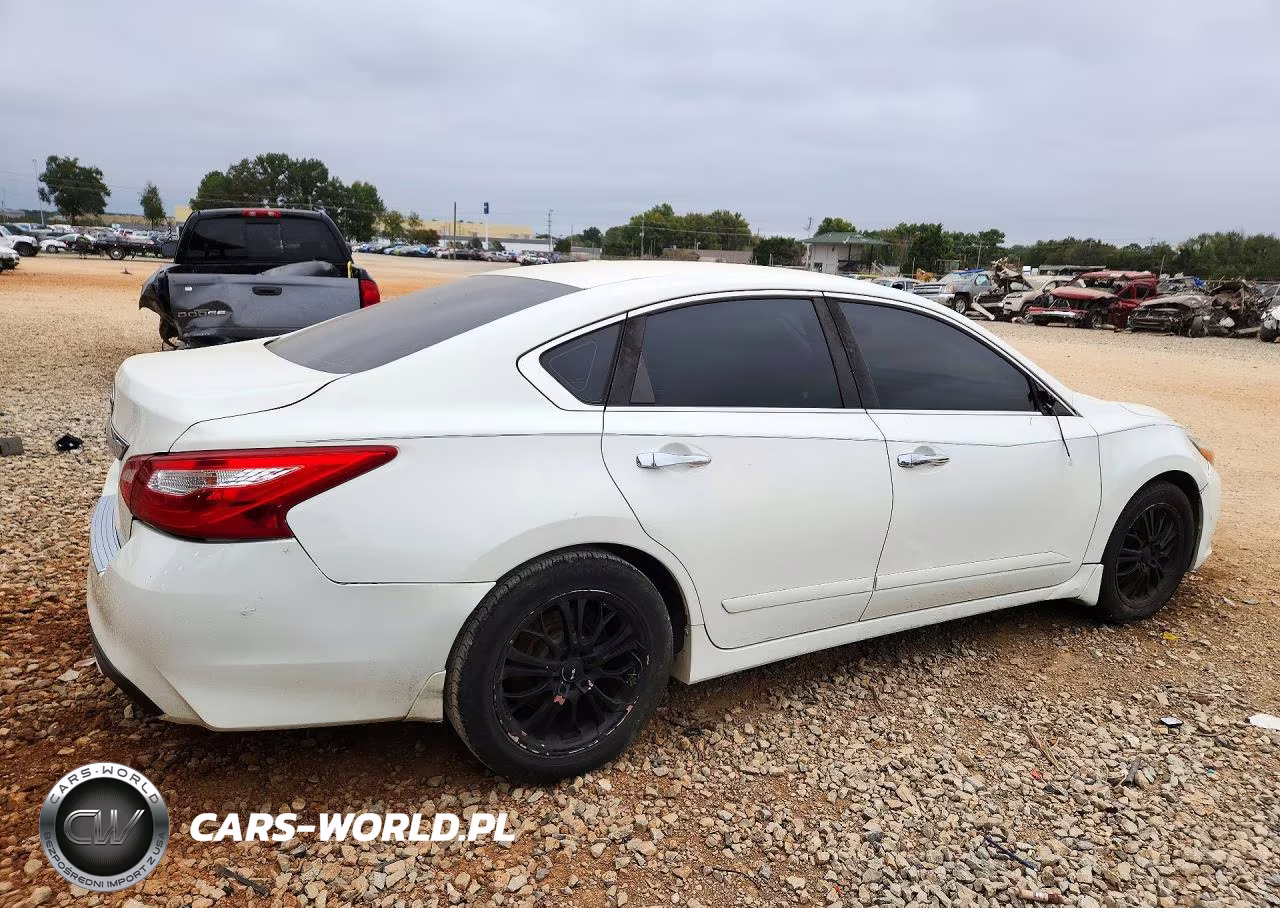 2017 Nissan Altima 2.5 S VIN:1N4AL3AP8HC216817 - 3