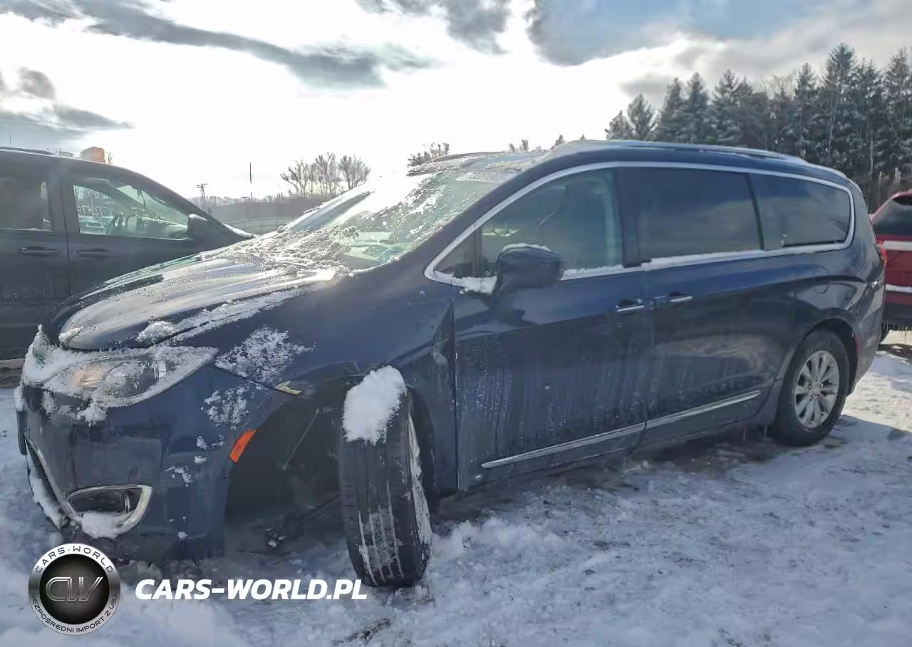 2018 Chrysler Pacifica Touring L