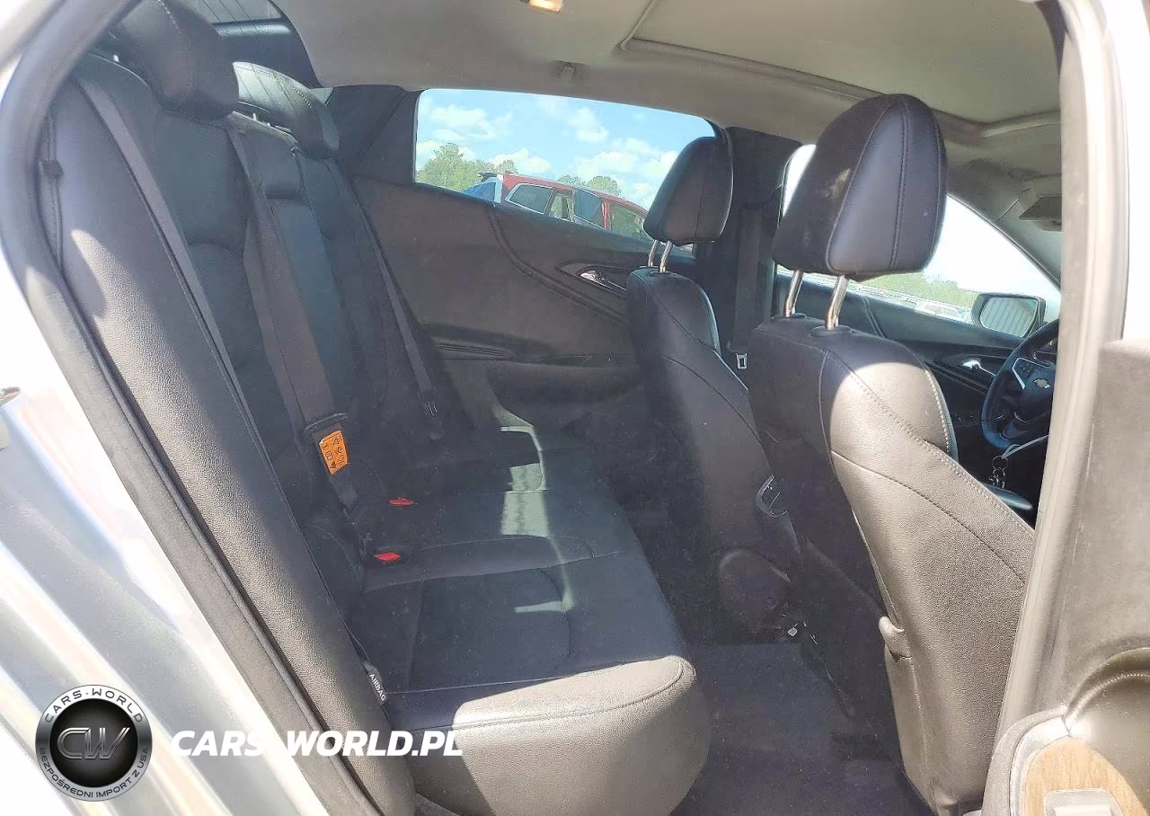 2018 Chevrolet Malibu Premier VIN:1G1ZE5SX0JF234310 - 10