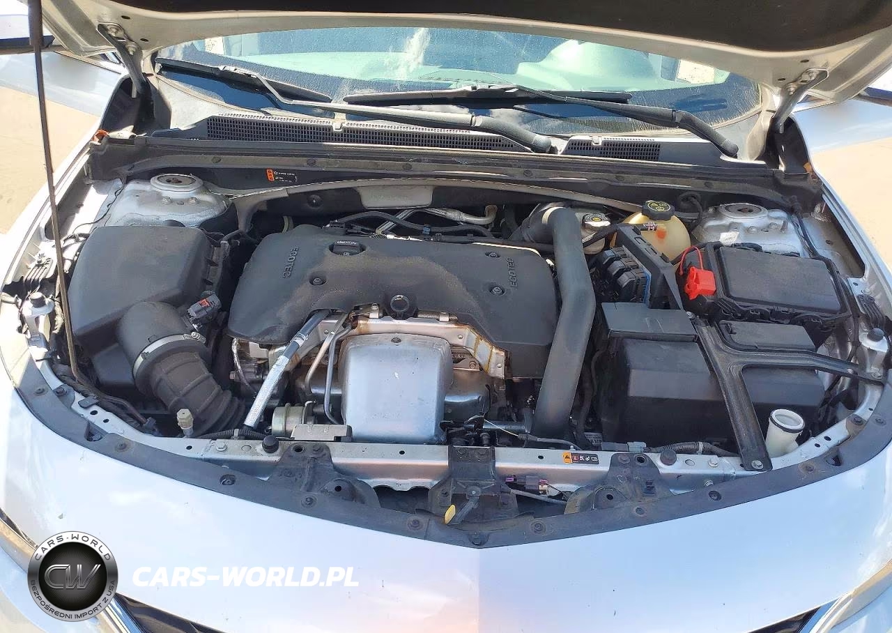 2018 Chevrolet Malibu Premier VIN:1G1ZE5SX0JF234310 - 11