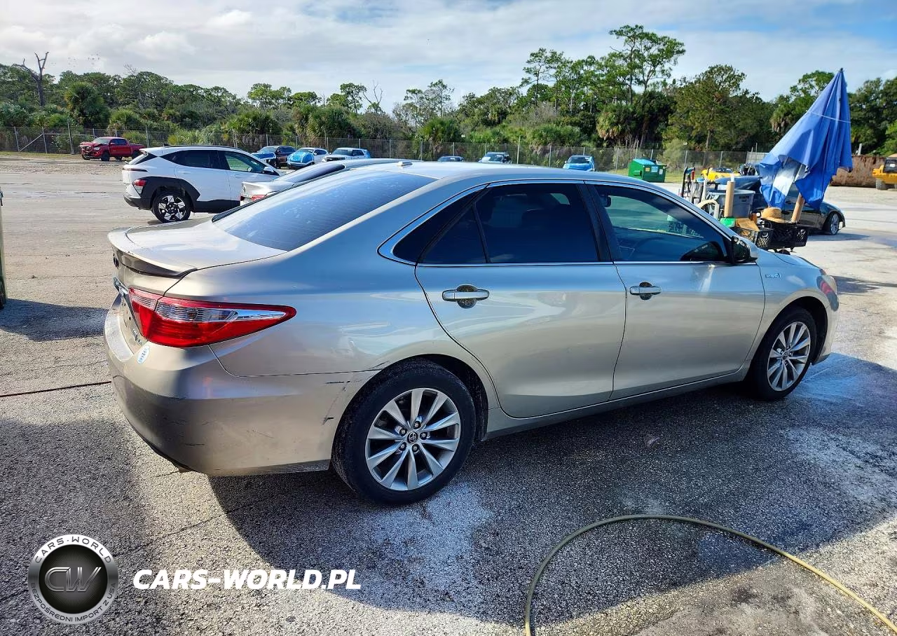2015 Toyota Camry Hybrid Xle VIN:4T1BD1FK3FU167302 - 3
