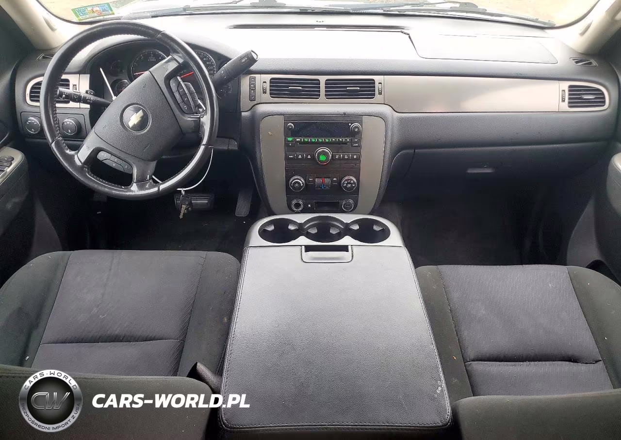 2010 Chevrolet Suburban K1500 Ls VIN:1GNUKHE30AR198399 - 8