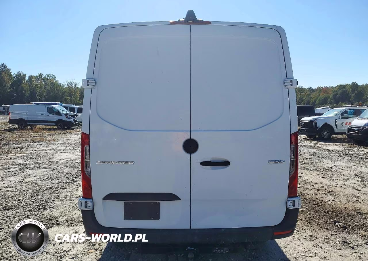 2019 Mercedes-Benz Sprinter 1500-2500 VIN:WD4PE7ED5KT015203 - 6