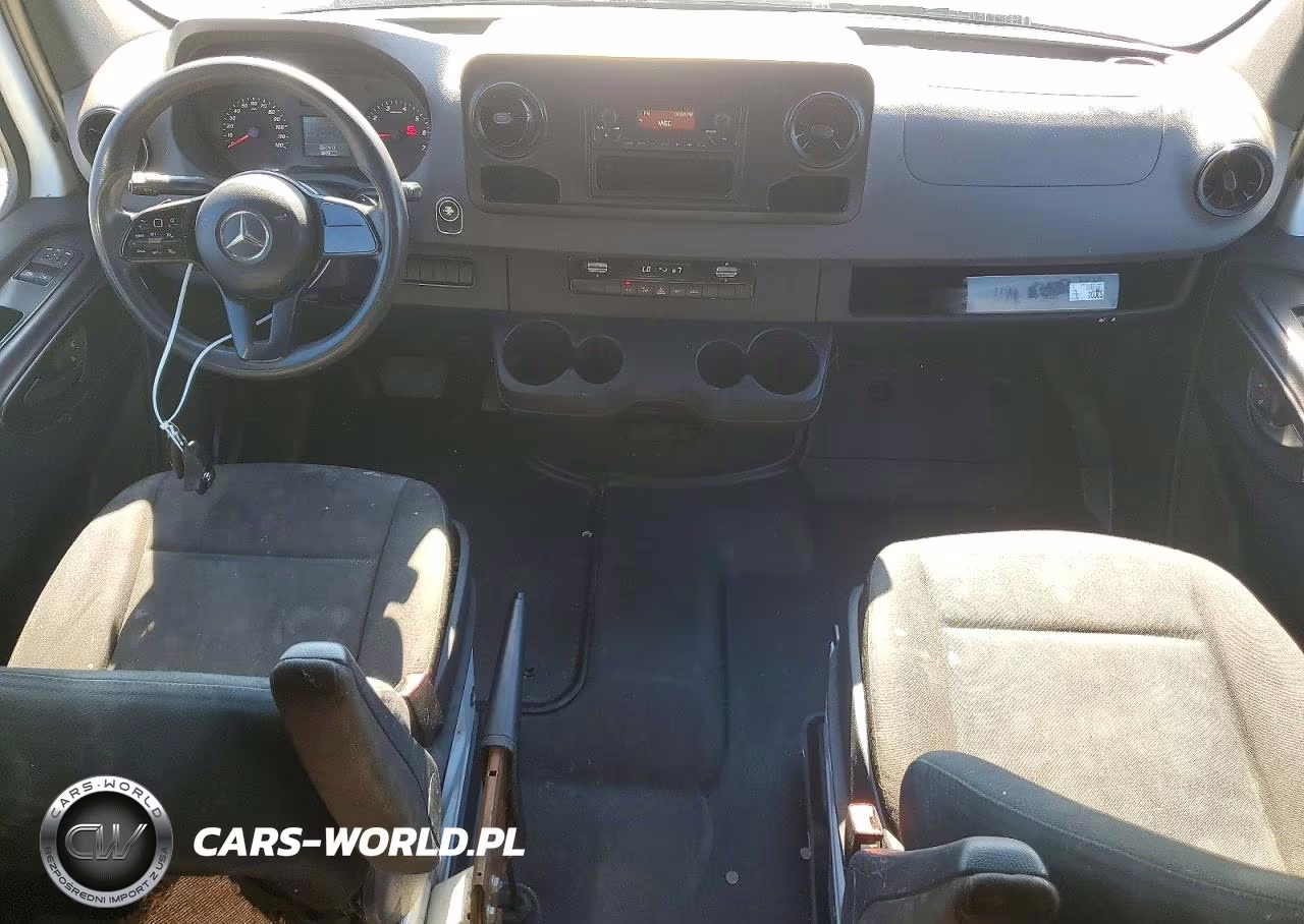 2019 Mercedes-Benz Sprinter 1500-2500 VIN:WD4PE7ED5KT015203 - 8