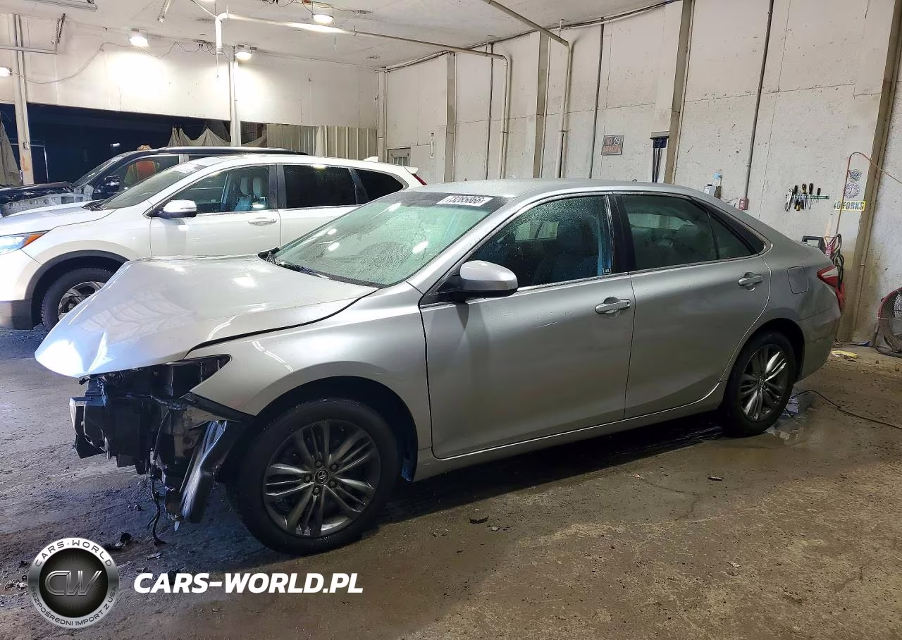 2015 Toyota Camry Se – zdjęcie 1 z 13