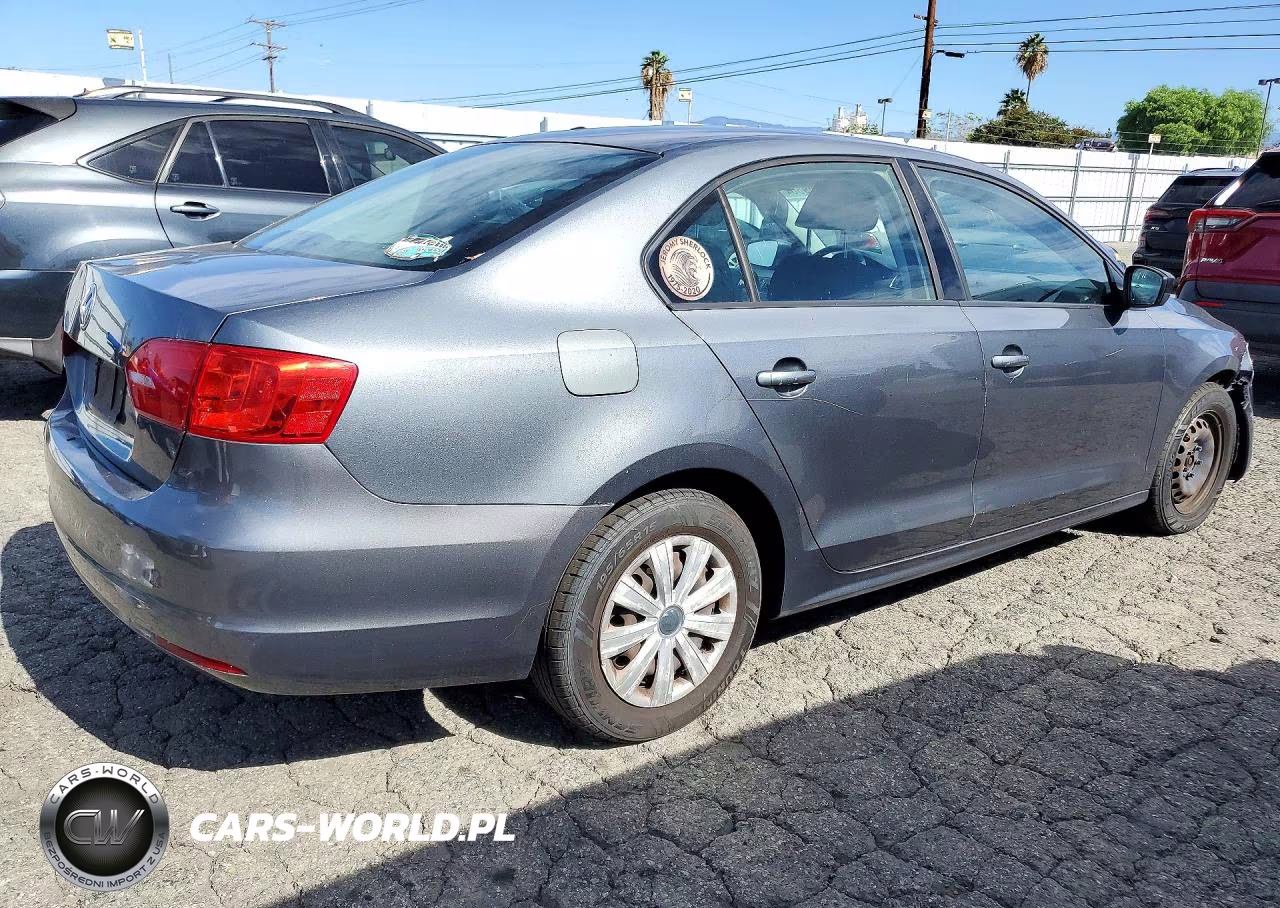 2013 Volkswagen Jetta Base VIN:3VW2K7AJ6DM237031 - 3