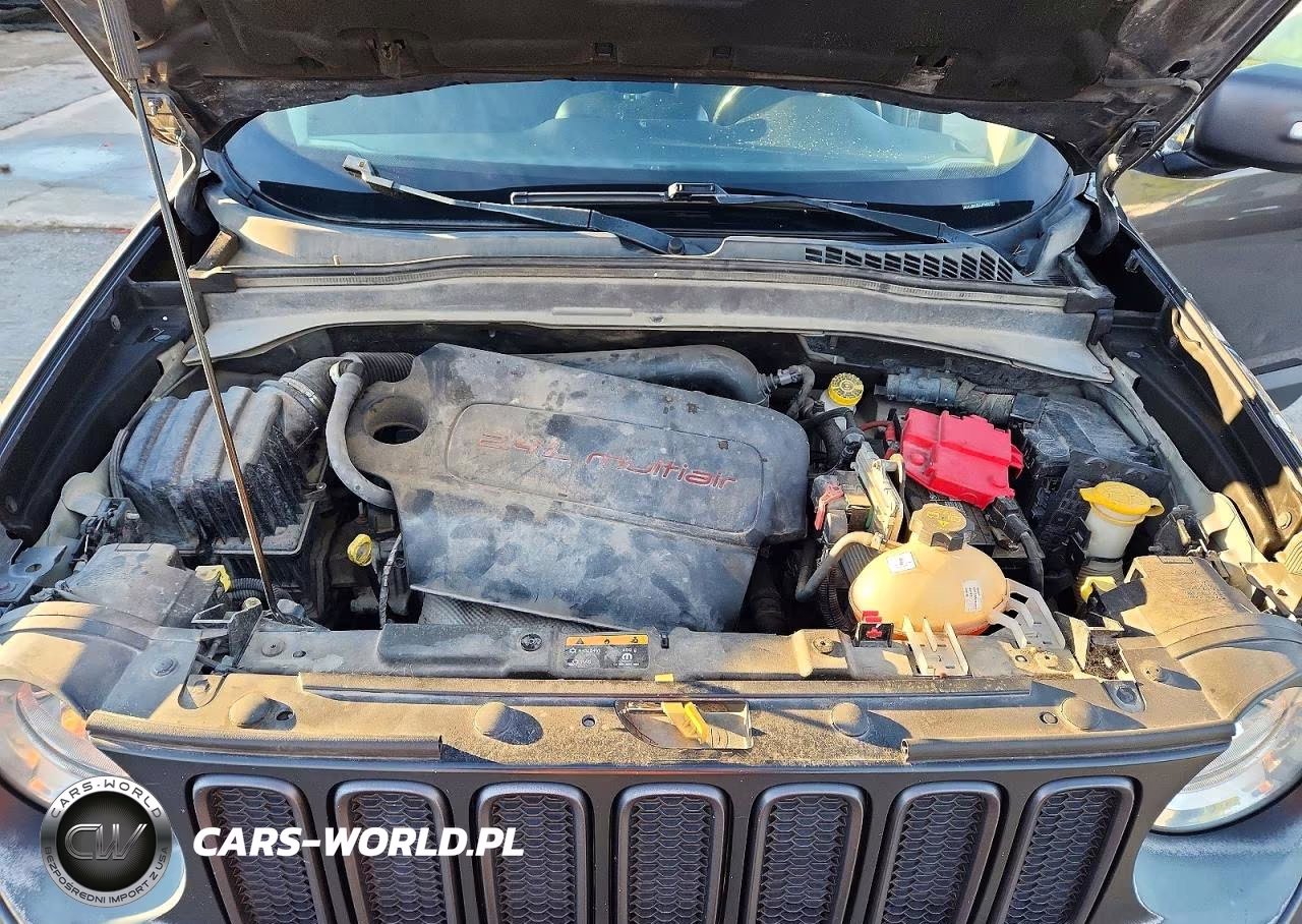 2018 Jeep Renegade Trailhawk 4X4 VIN:ZACCJBCBXJPH00722 - 11