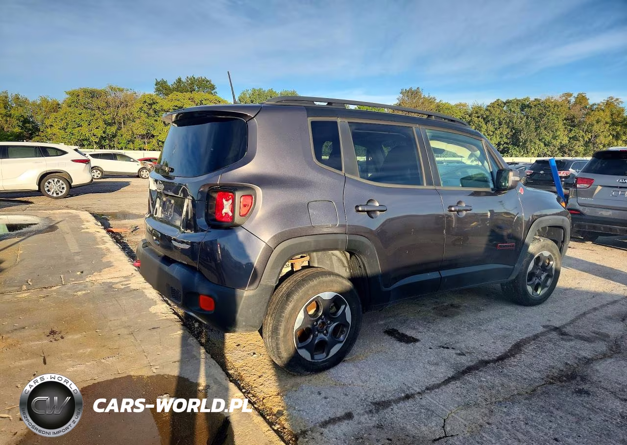 2018 Jeep Renegade Trailhawk 4X4 VIN:ZACCJBCBXJPH00722 - 3