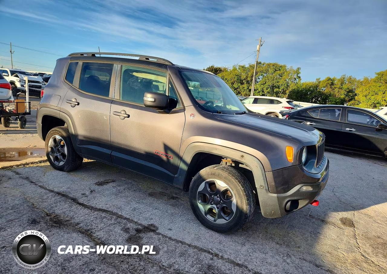 2018 Jeep Renegade Trailhawk 4X4 VIN:ZACCJBCBXJPH00722 - 4