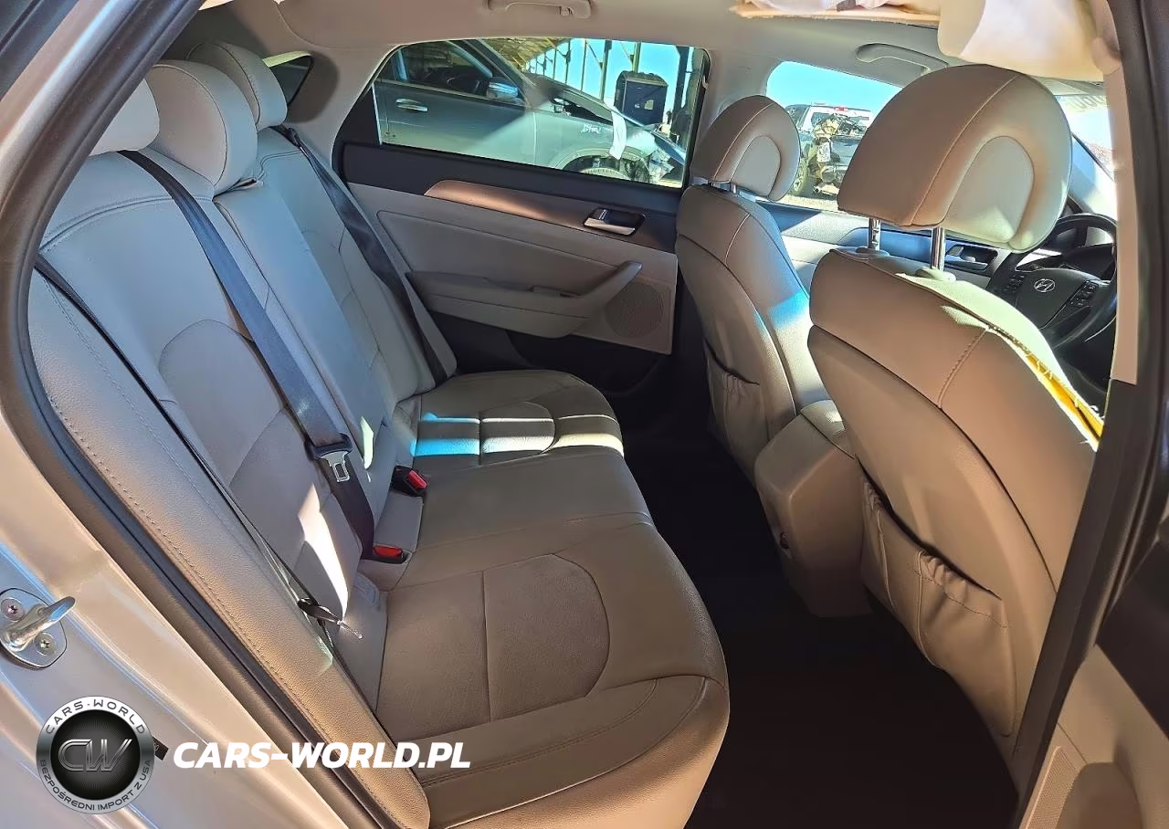 2017 Hyundai Sonata Sport VIN:5NPE34AF5HH580190 - 10