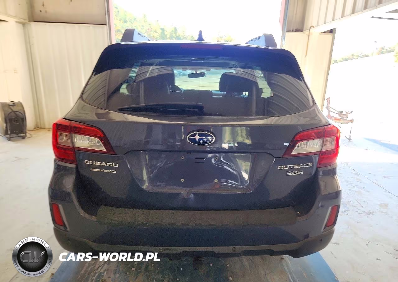 2017 Subaru Outback 3.6R Limited VIN:4S4BSENCXH3204670 - 6
