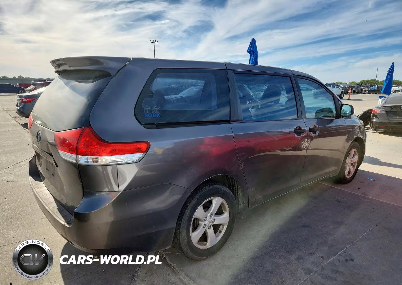 2011 Toyota Sienna Base 7-Passenger VIN:5TDKA3DC4BS005956 - 3