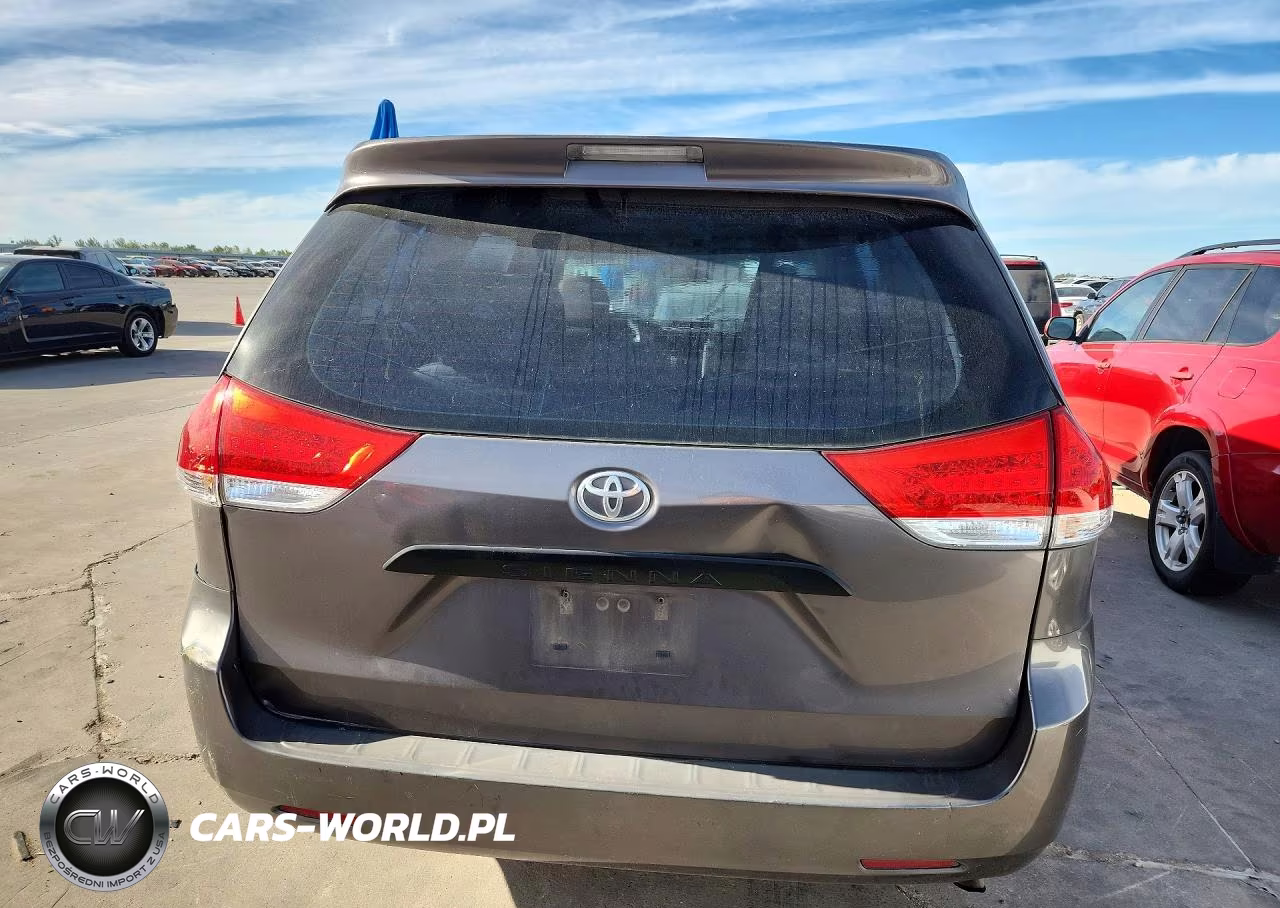 2011 Toyota Sienna Base 7-Passenger VIN:5TDKA3DC4BS005956 - 6
