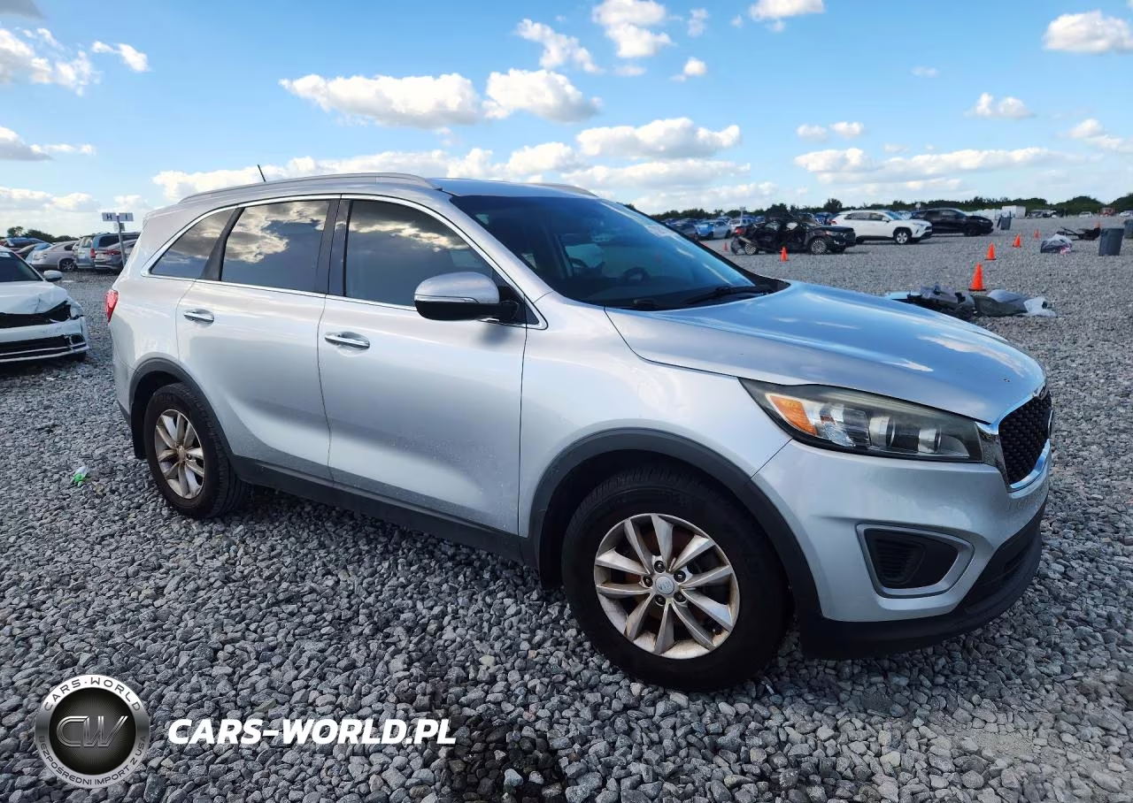 2018 Kia Sorento Lx V6 VIN:5XYPG4A54JG376093 - 4