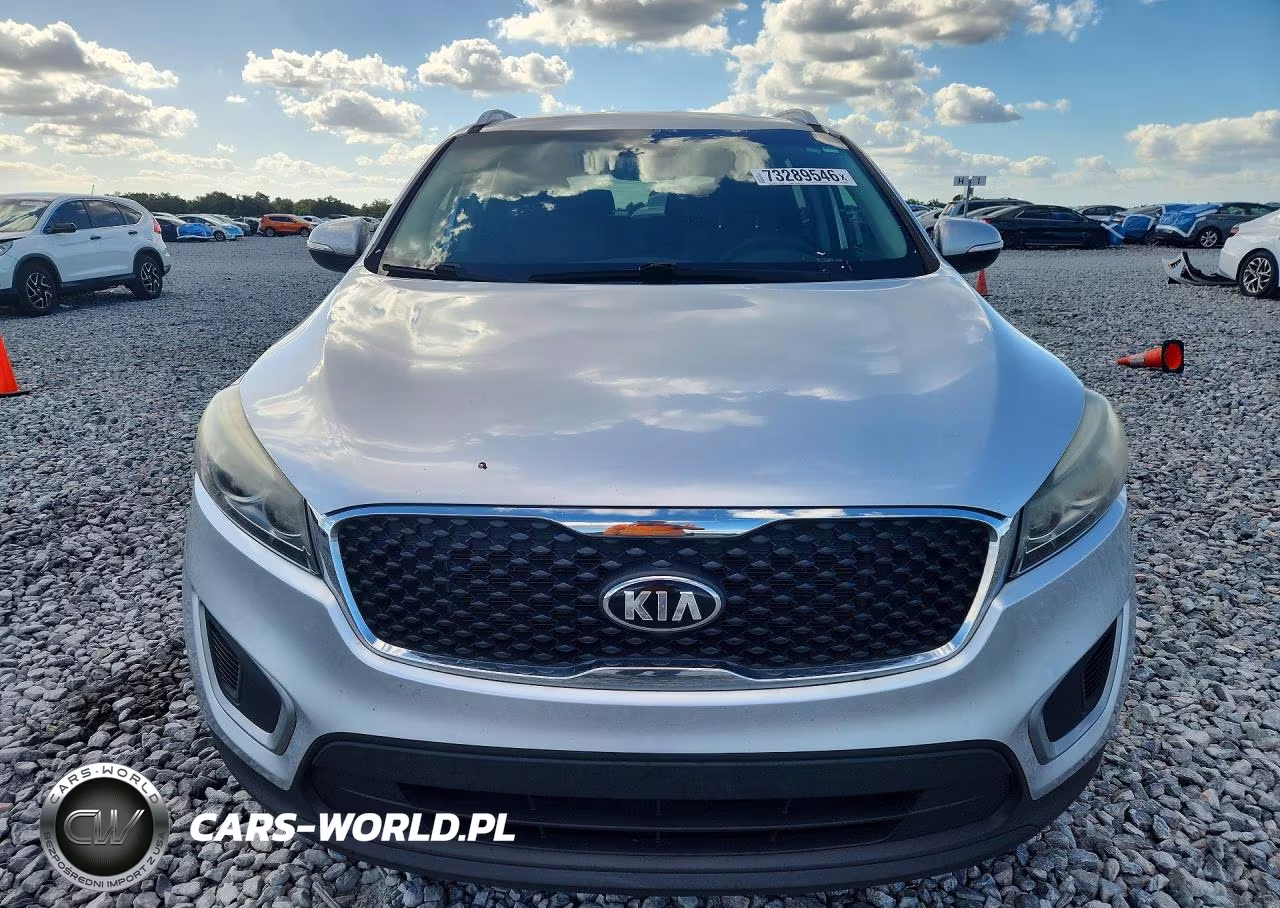2018 Kia Sorento Lx V6 VIN:5XYPG4A54JG376093 - 5