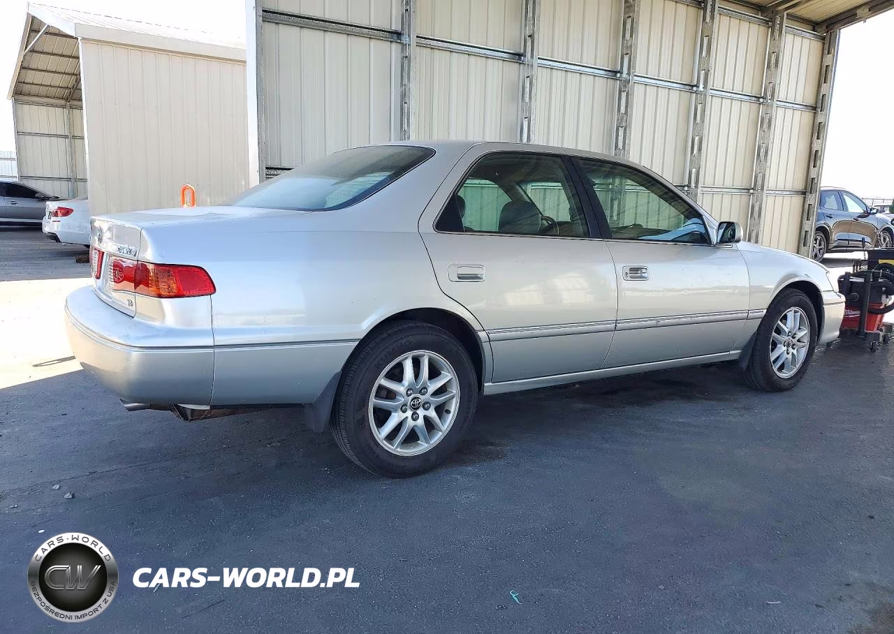 2001 Toyota Camry Xle V6 VIN:4T1BF28K11U960443 - 3