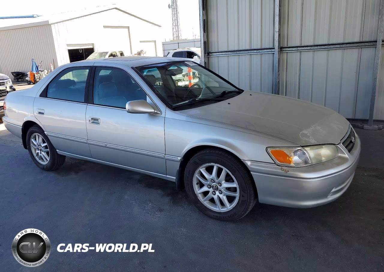2001 Toyota Camry Xle V6 VIN:4T1BF28K11U960443 - 4