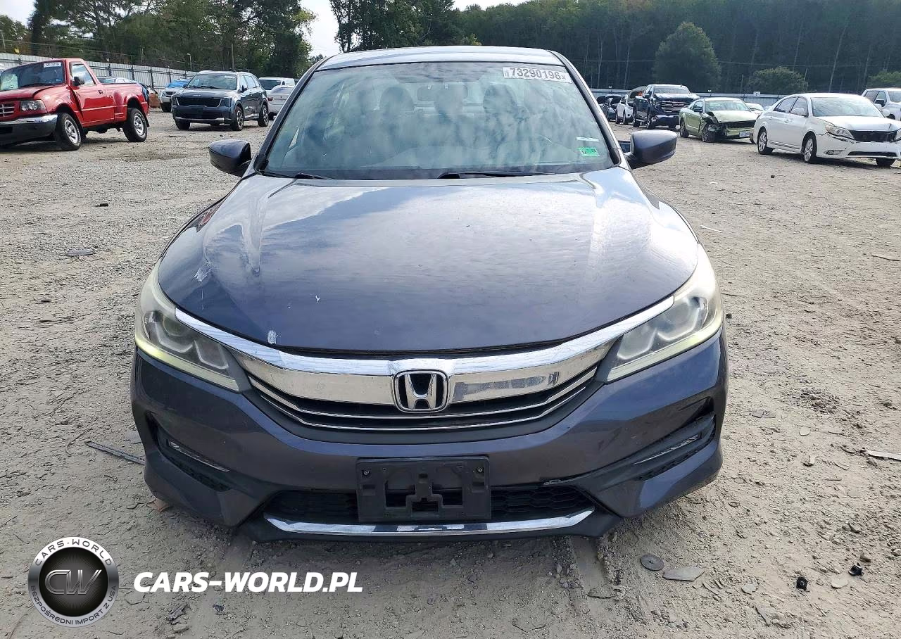 2017 Honda Accord Sport Special Edition VIN:1HGCR2F14HA122253 - 5