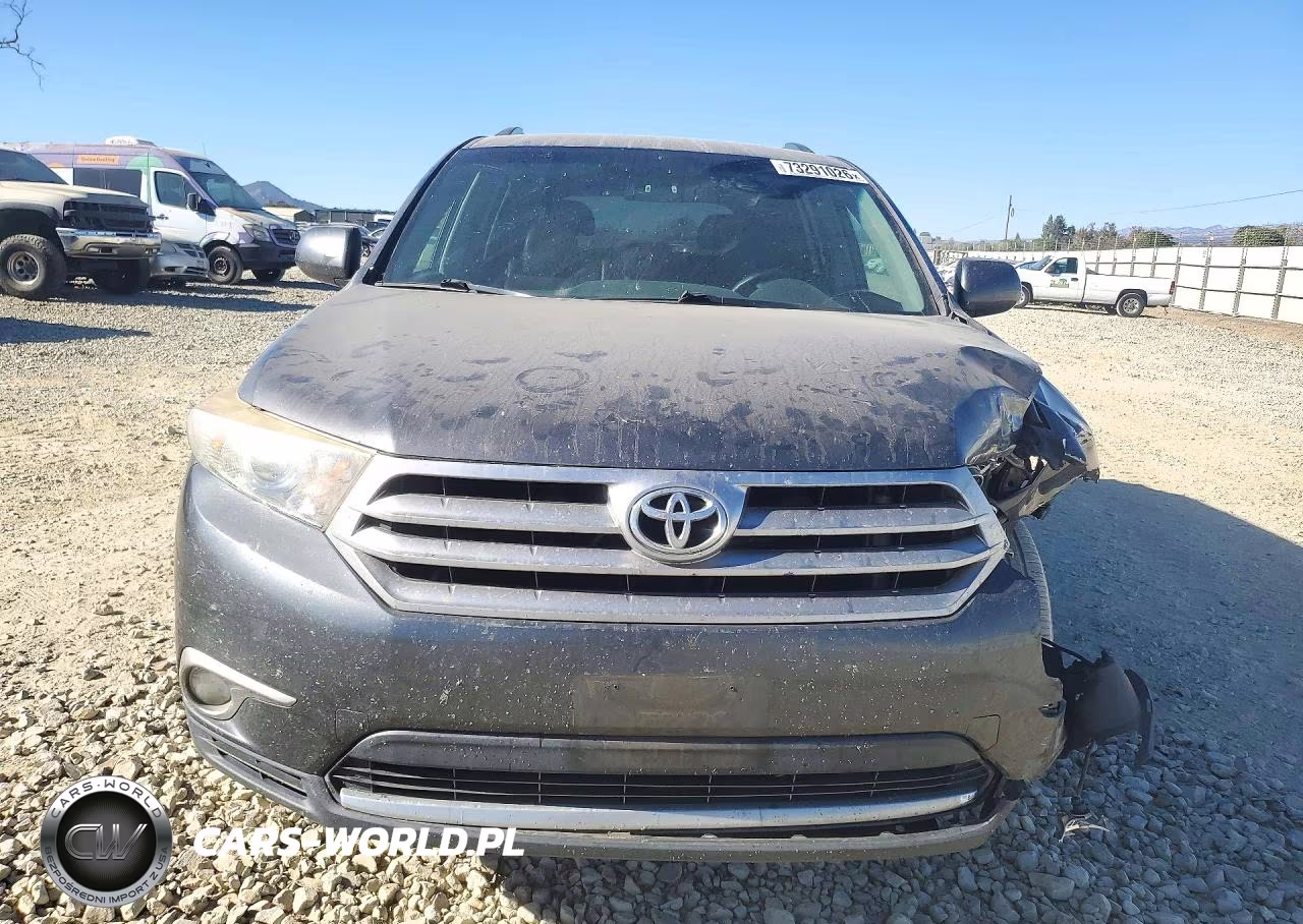 2013 Toyota Highlander Plus VIN:5TDBK3EH3DS274458 - 5