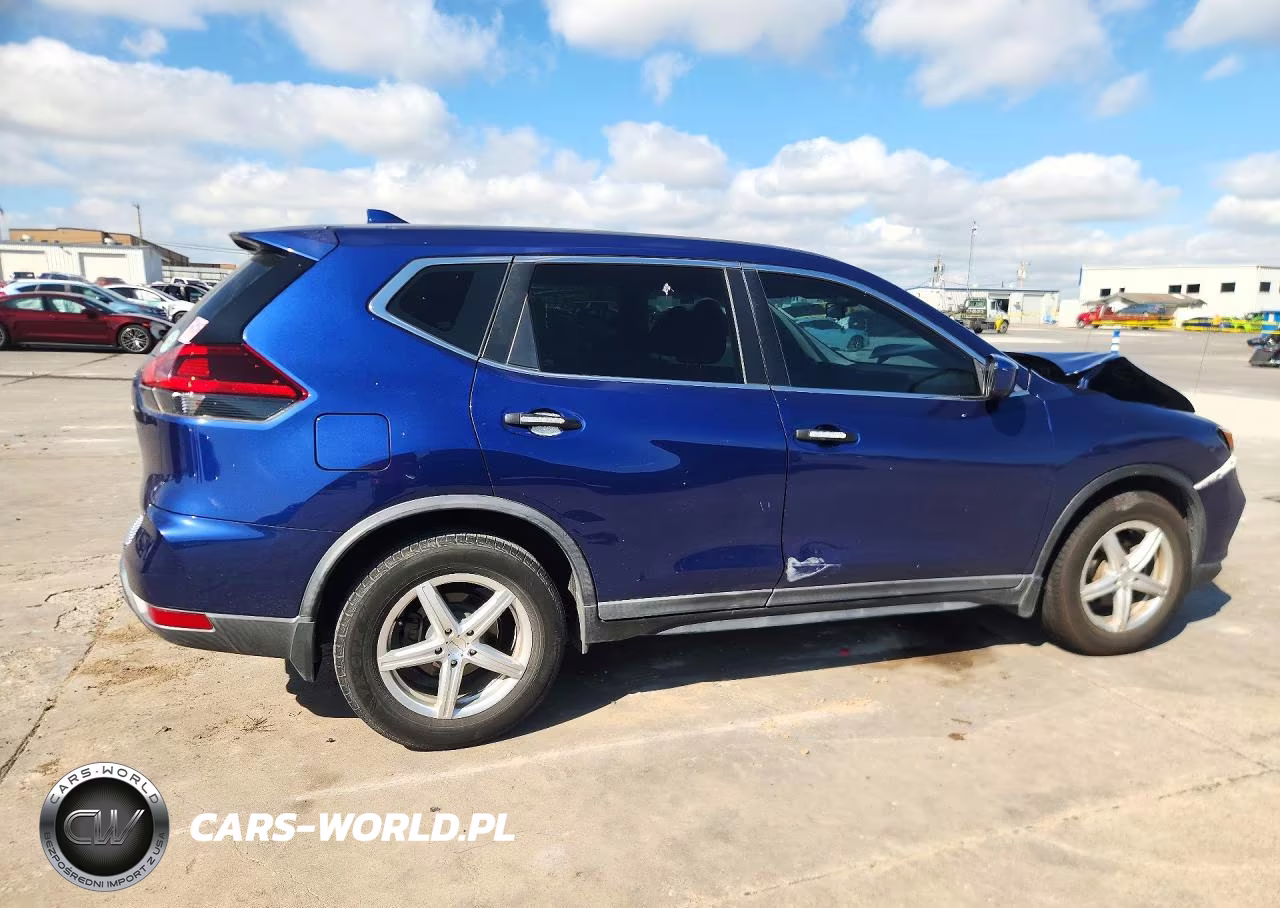 2018 Nissan Rogue S VIN:KNMAT2MT2JP567346 - 3