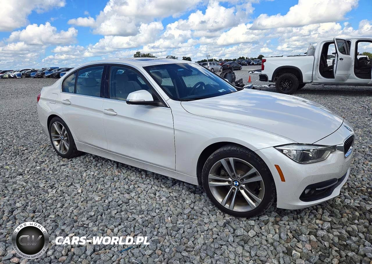 2018 BMW 330 I VIN:WBA8B9C53JEE81035 - 4
