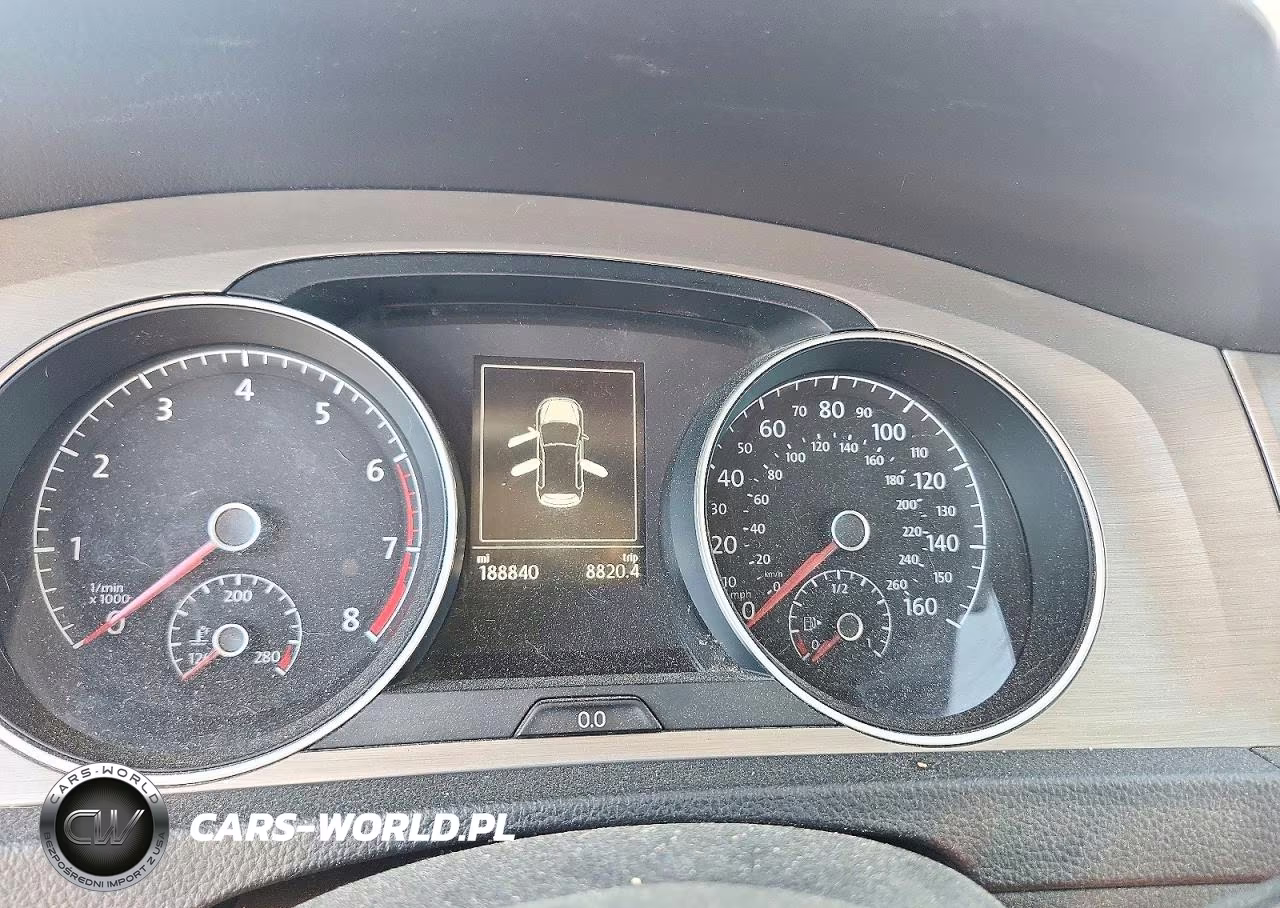 2015 Volkswagen Golf VIN:3VW217AU2FM005803 - 9