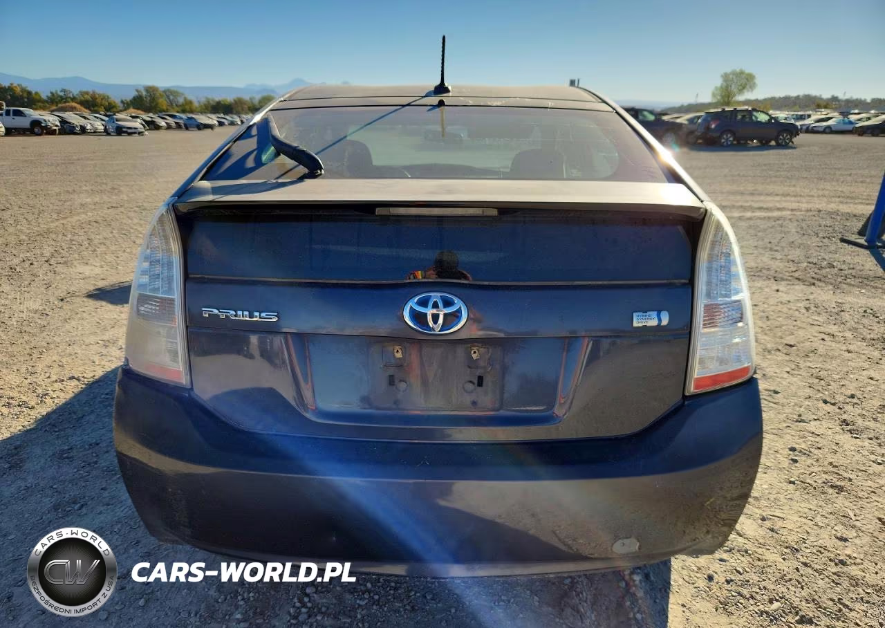 2011 Toyota Prius Two VIN:JTDKN3DU7B0292953 - 6