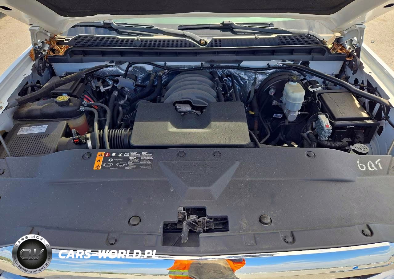 2018 Chevrolet Silverado C1500 VIN:1GCRCNEH6JZ104662 - 11