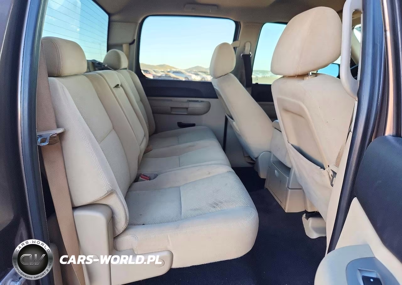 2008 Chevrolet Silverado C1500 VIN:2GCEC13C881265063 - 10
