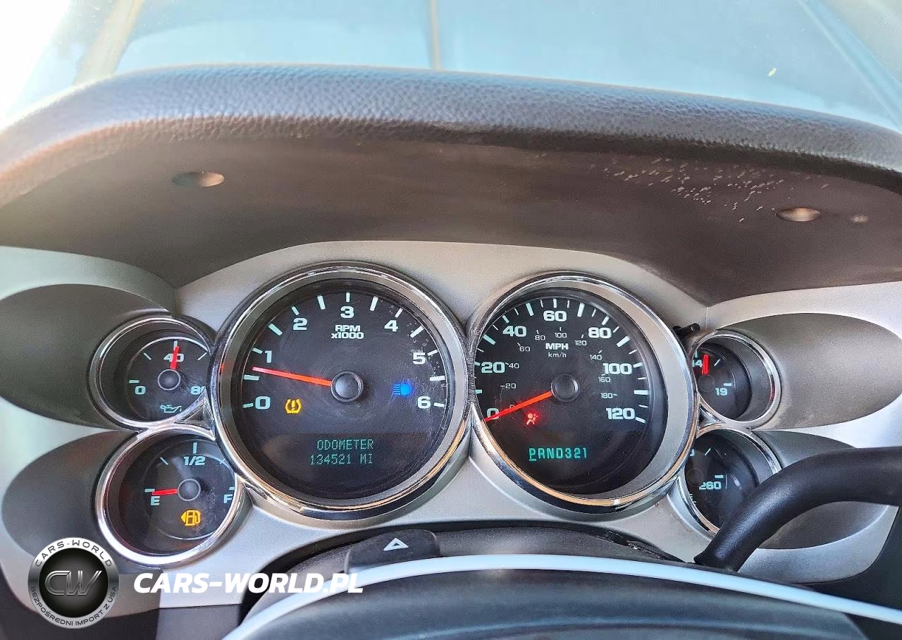 2008 Chevrolet Silverado C1500 VIN:2GCEC13C881265063 - 9