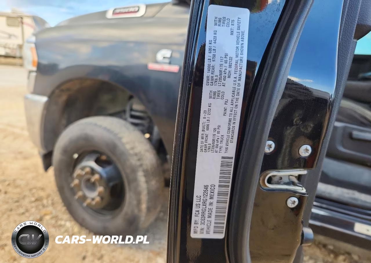 2024 Ram 3500 Tradesman 4X4 8' Box VIN:3C63RRGLXRG122646 - 12