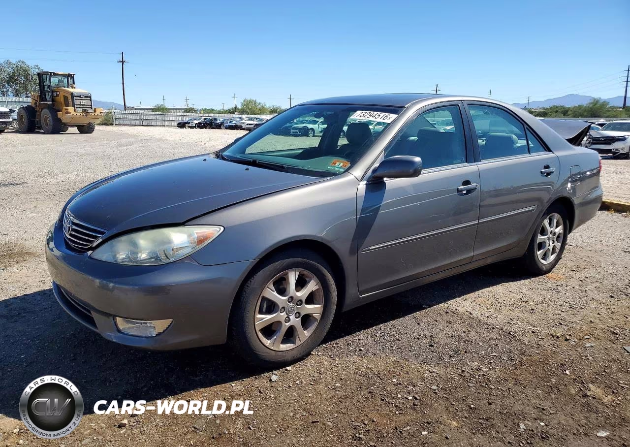 2005 Toyota Camry Xle VIN:4T1BE30K75U512220 - 1