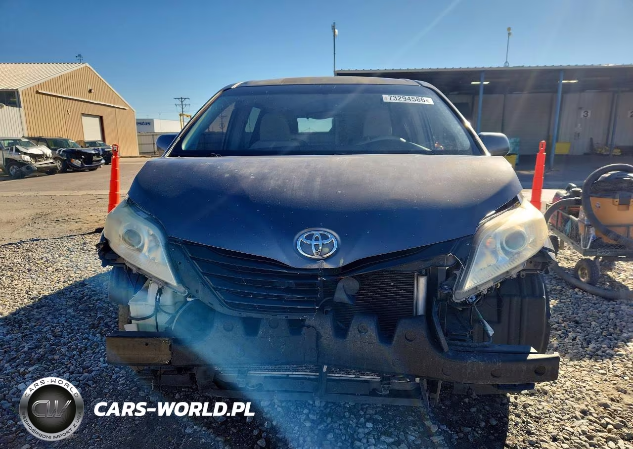 2012 Toyota Sienna Le VIN:5TDKK3DC9CS214320 - 5